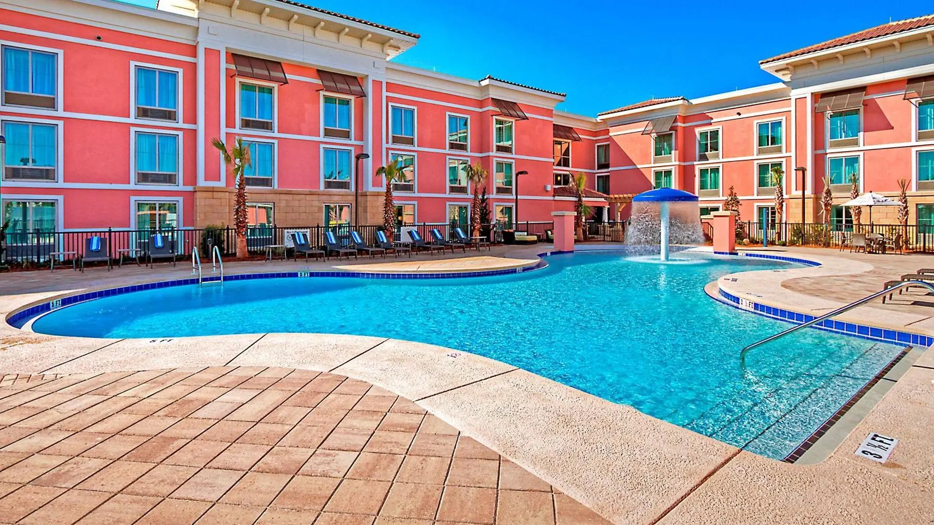 Hampton Inn & Suites דסטין ארצות הברית
